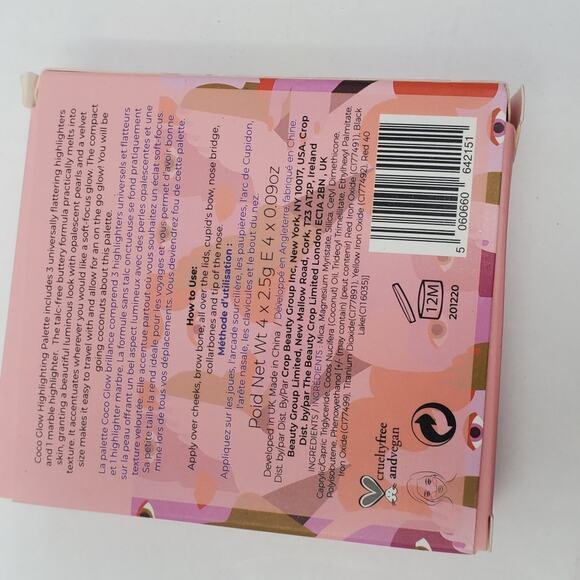 Kinder Glow Highlight Palette with 4 shades New in Package - Picture 5 of 5